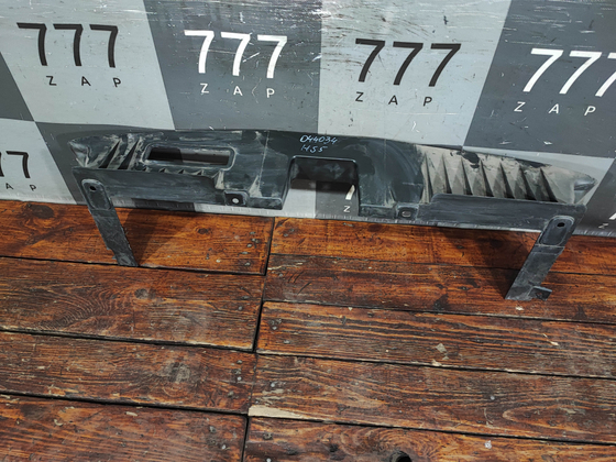 Дефлектор радиатора Hongqi HS5 19-нв Б/У Оригинал 5006667DD01