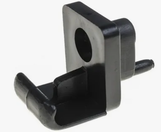 Крючок козырька солнцезащитного 2106-8204096