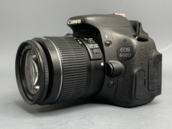 Canon 600D kit 18-55mm IS ll 50 кадров