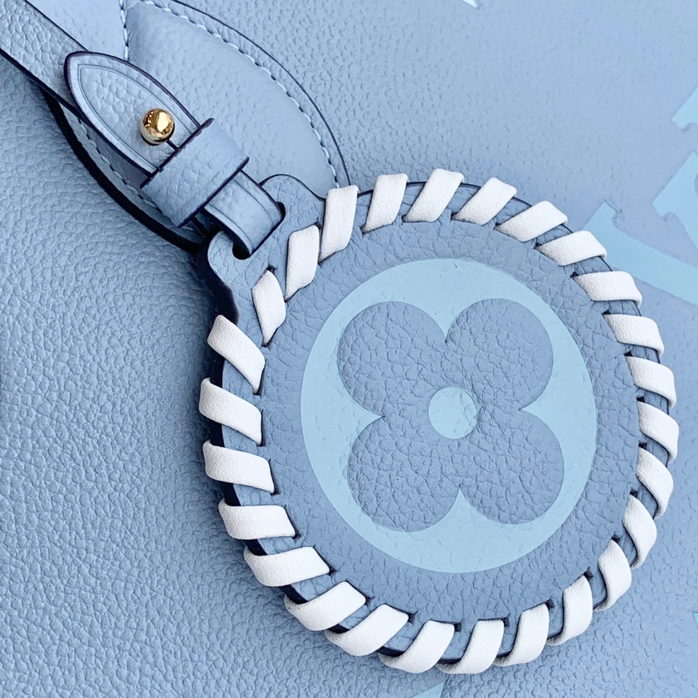 Louis Vuitton OnTheGo MM