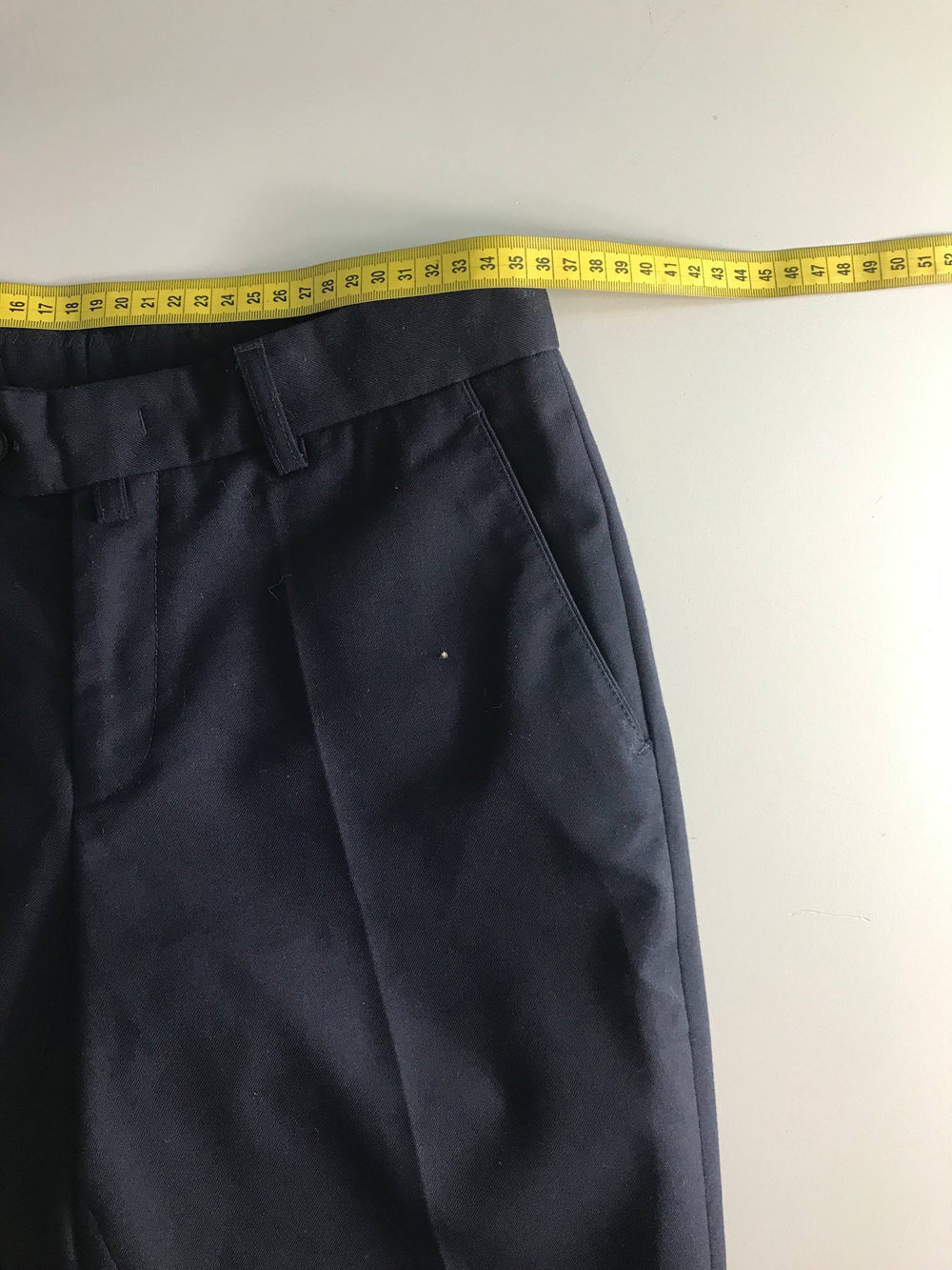 Брюки прямого кроя, визуально на 44 размер