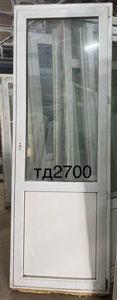 Дверь балконная пластиковая Б/У 227(в) х 80(ш)