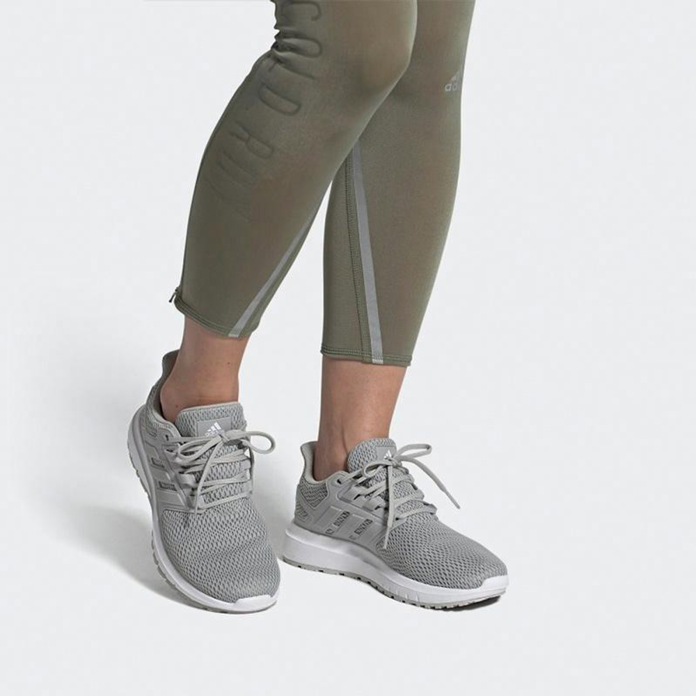 Кроссовки Adidas Ultimashow (Женская размерная сетка)
