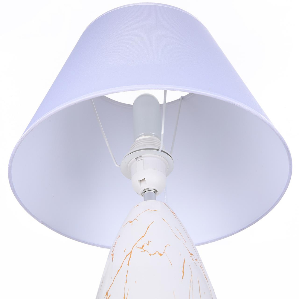 8218/1T CLASSI (В 2-Х КОРОБКАХ) LN26 471 белый, керамика/текстиль Настольная лампа Е27 1*60W 220V SHARLIN