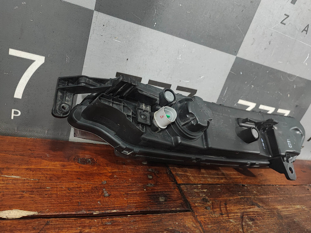 ДХО правый Kia Seltos 19-нв Б/У Оригинал 92109Q5000