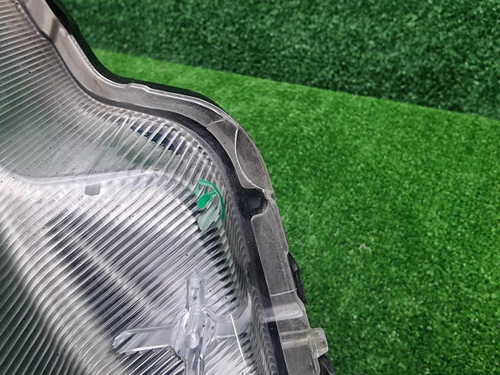 Фара правая Suzuki Vitara 2 (2014-2024) LED