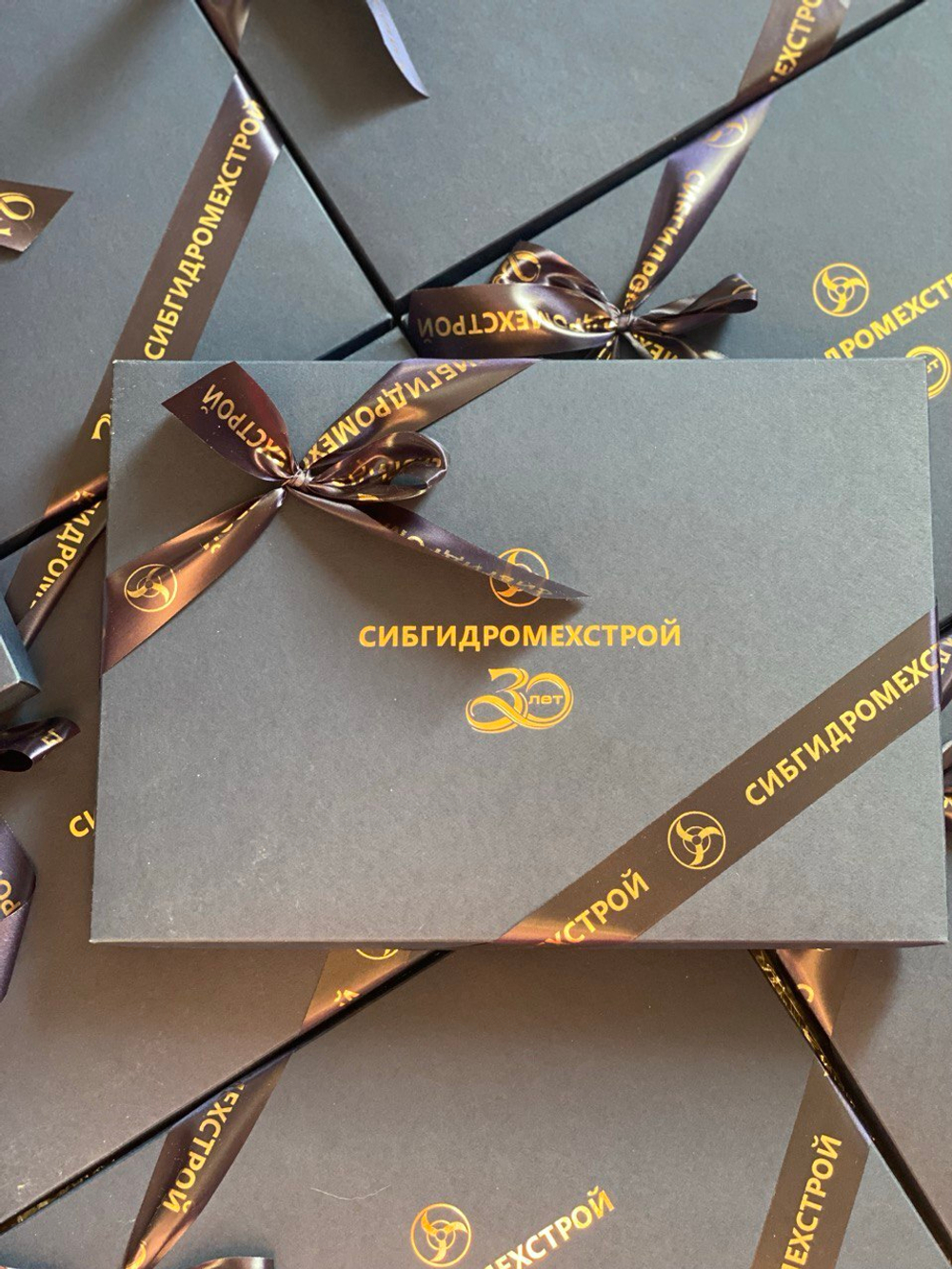 Ассорти конфет и мармелада 24 шт в дизайнерской упаковке