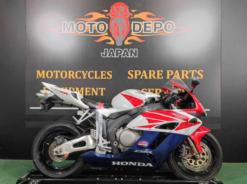 Honda CBR1000RR , 2004