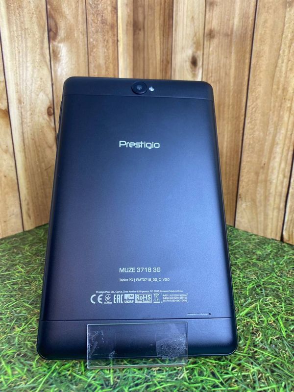 Планшет Prestigio MUZE 3718 16 ГБ 3G черный Витринный