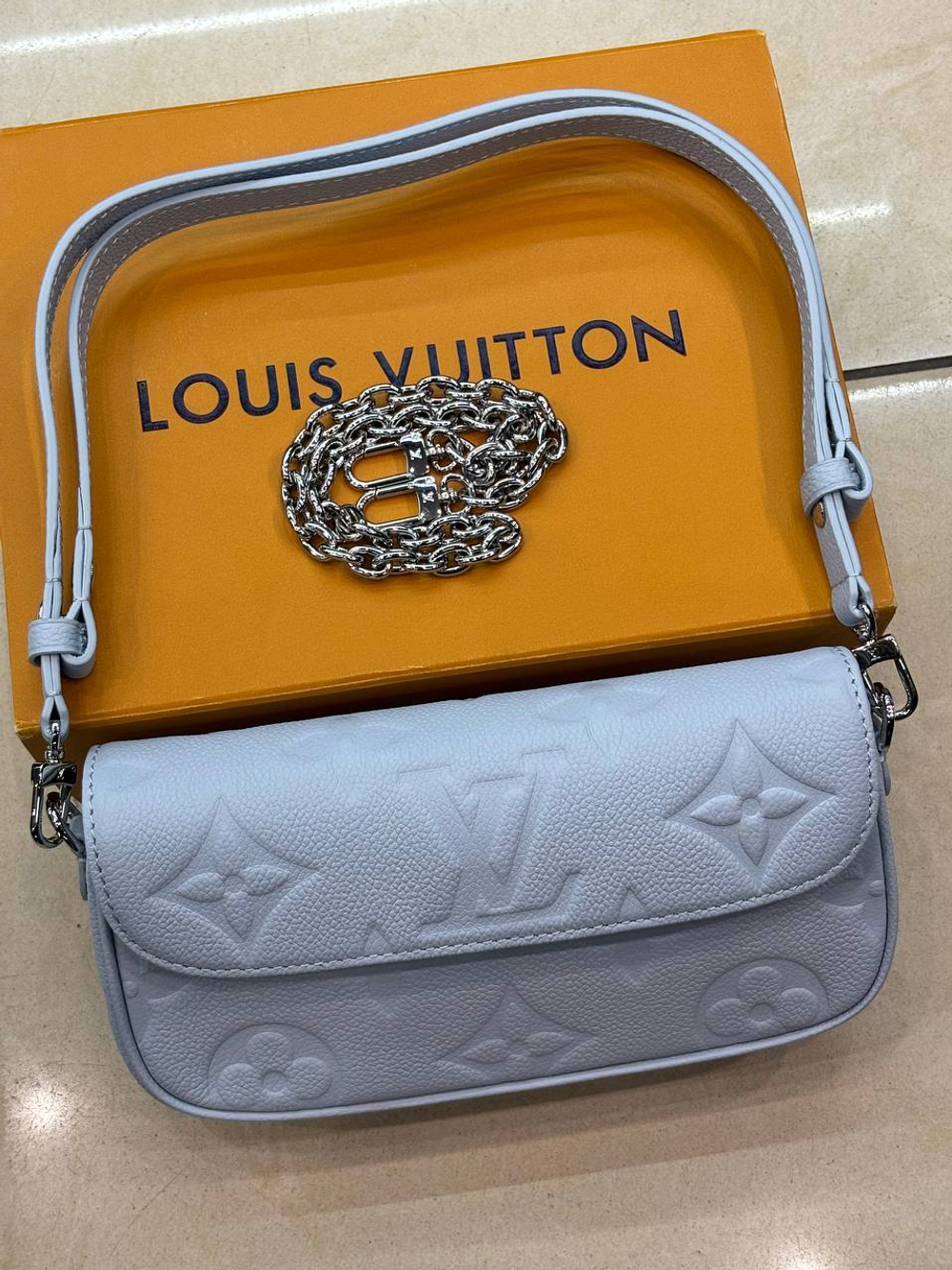 Сумка Louis Vuitton