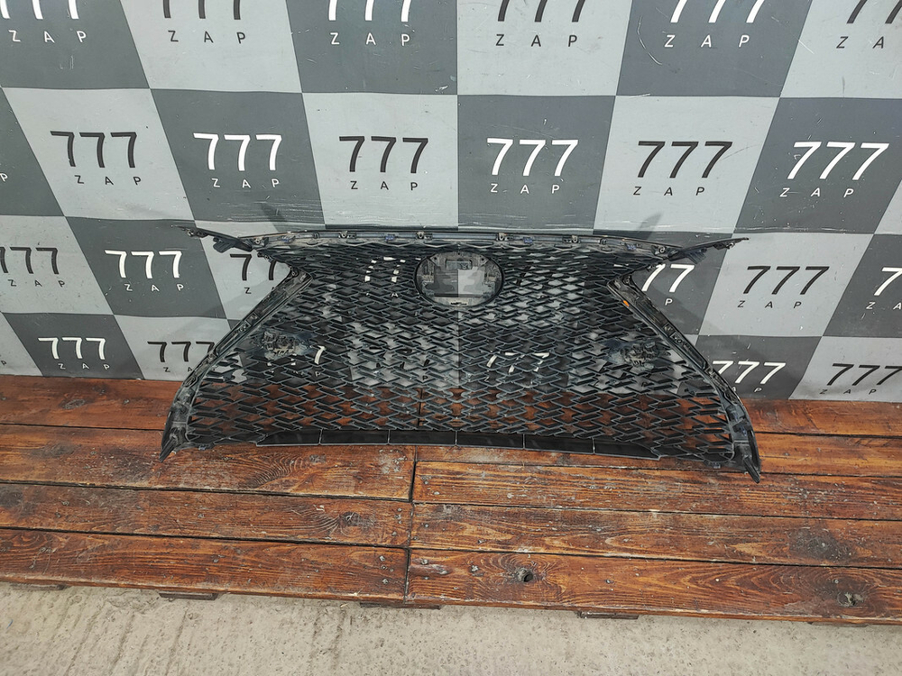 Решетка радиатора F-sport Lexus ES 7 18-21 Б/У Оригинал 5310133720