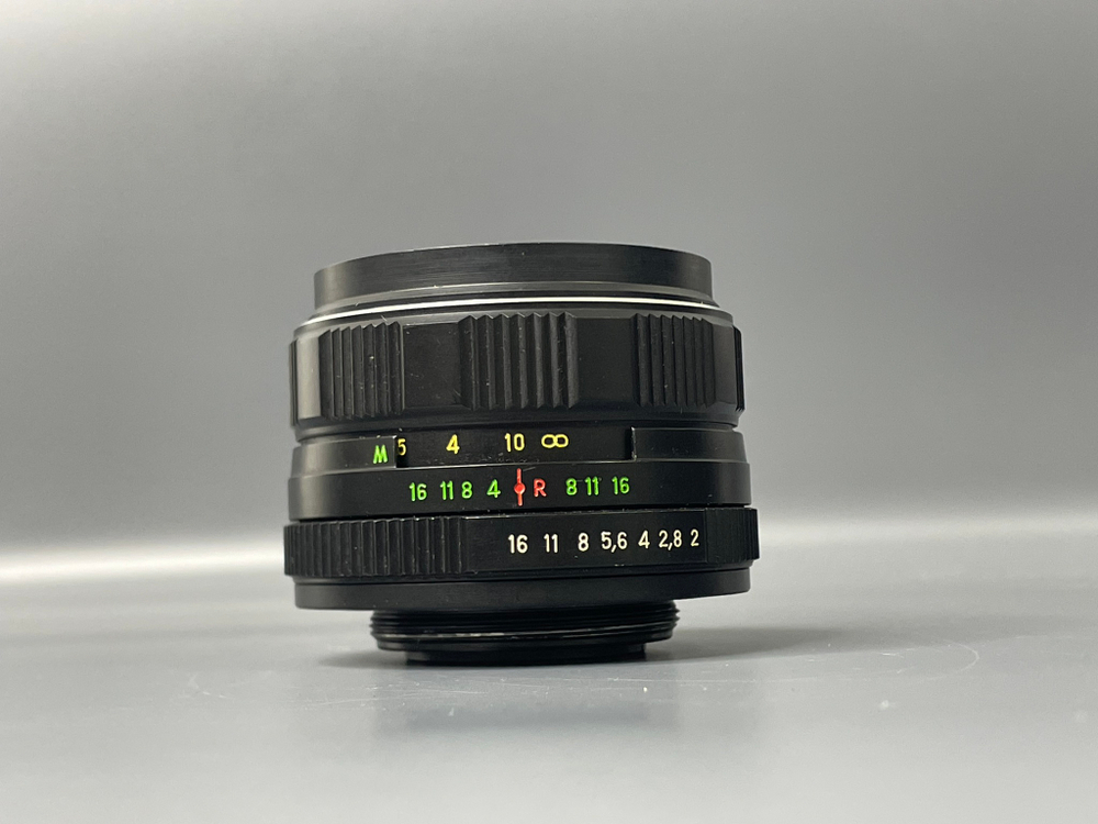 Зенит 12+ Helios 44m-4 2/58