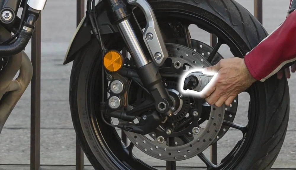 Замок на тормозной диск Granit Detecto X-Plus 8008