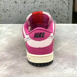 Nike SB Dunk Low • Barbie