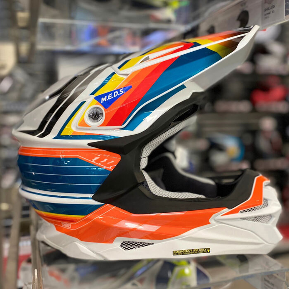 SHOEI VFX-WR Pinnacle TC-8