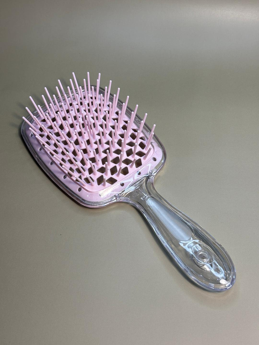 Расческа прозрачно-розовая Hollow Comb