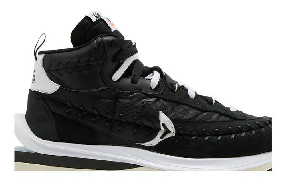 Кроссовки Sacai X Jean Paul Gaultier X Nike Vaporwaffle Mix