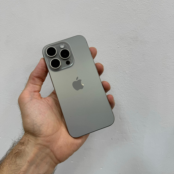 Apple iPhone 15 Pro 256GB АКБ 100%/5 циклов (Коробка , кабель)