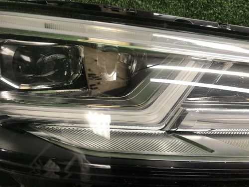 Фара правая Audi Q5 2 80А (2017-2020) LED