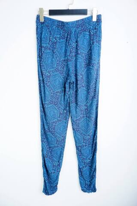 Брюки H&M из вискозы, маркировка 36, визуально на 42 размер