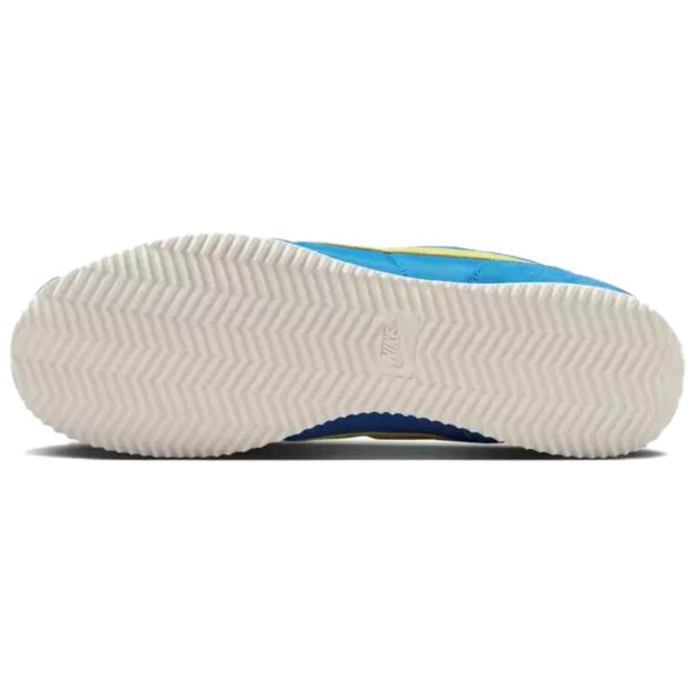 Nike Cortez Txt Light Photo