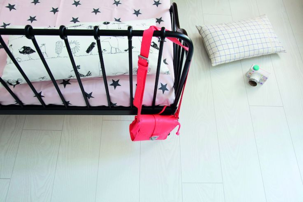 Ламинат BerryAlloc Impulse B&W White