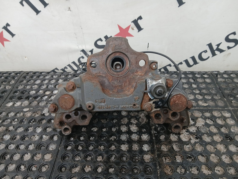 Суппорт задний левый