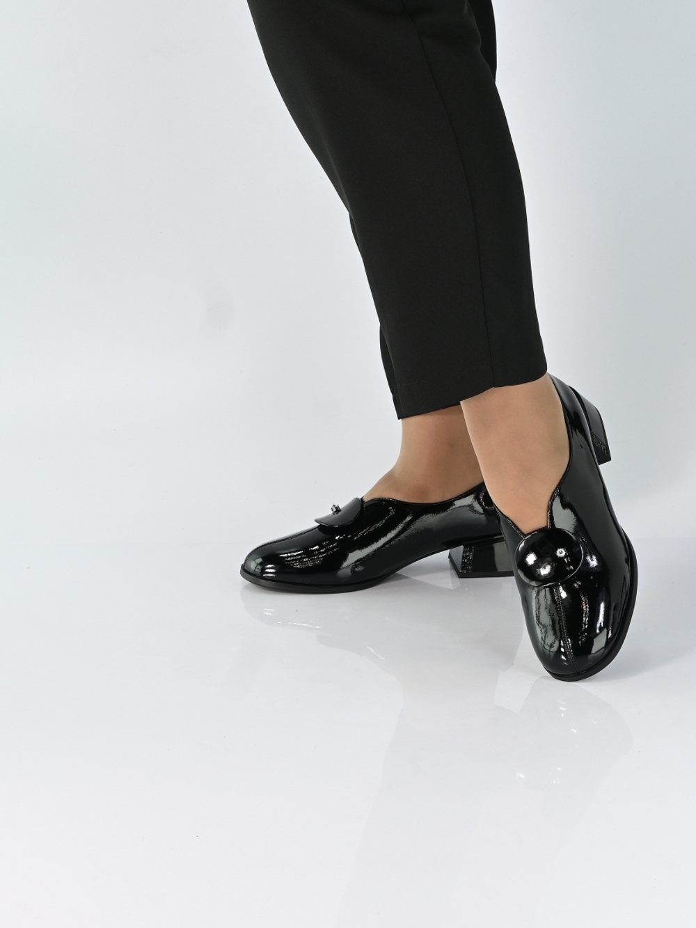 Лоферы женские Ascalini G1108B
