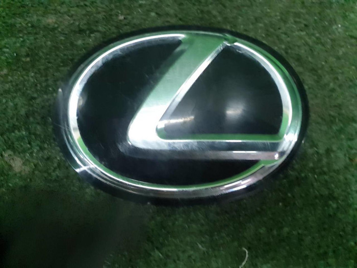 Эмблема решетки радиатора Lexus RX 3 AL10 (2008-2012)