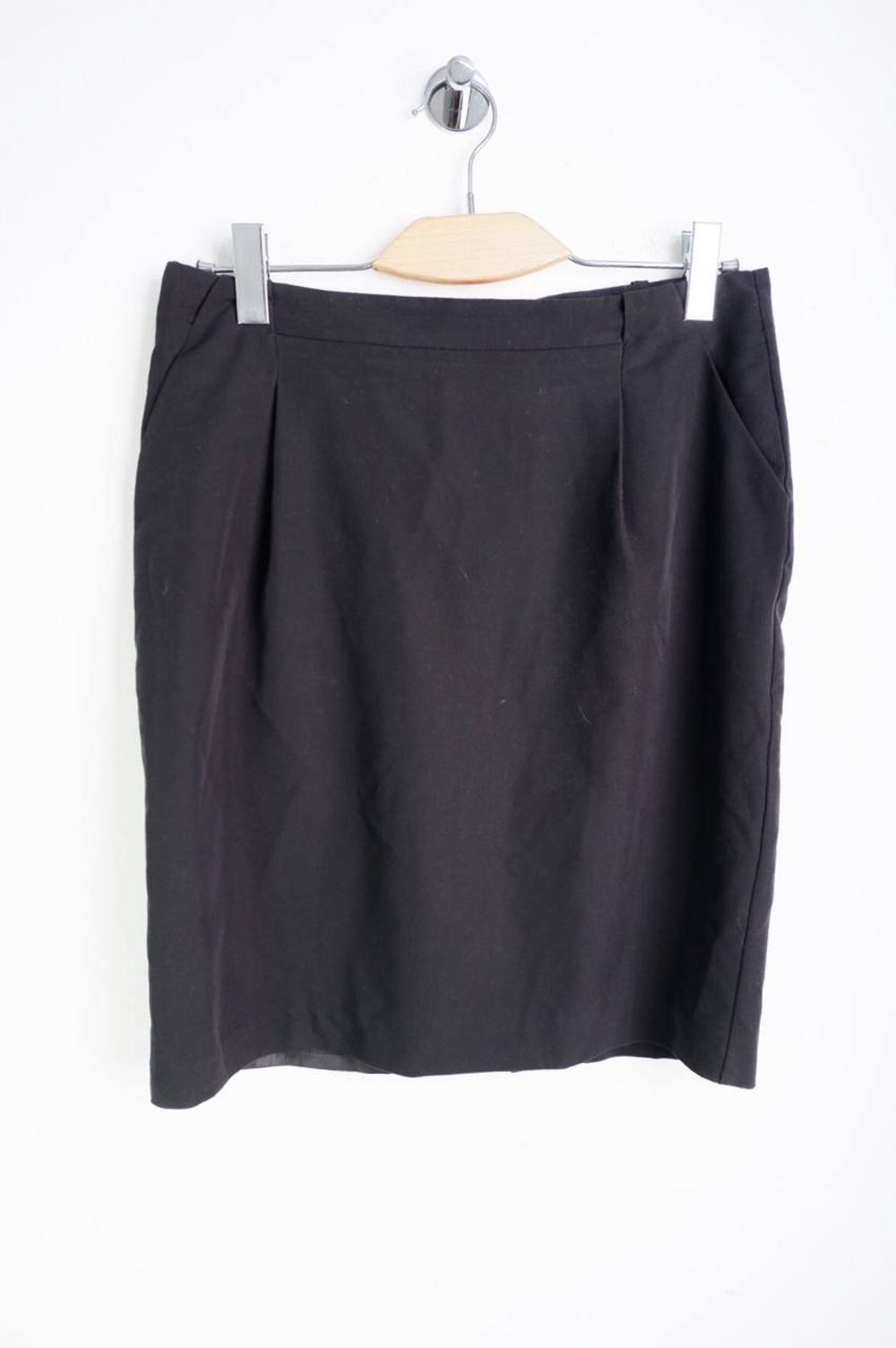 Юбка Oodji на каждый день, визуально на 42 размер