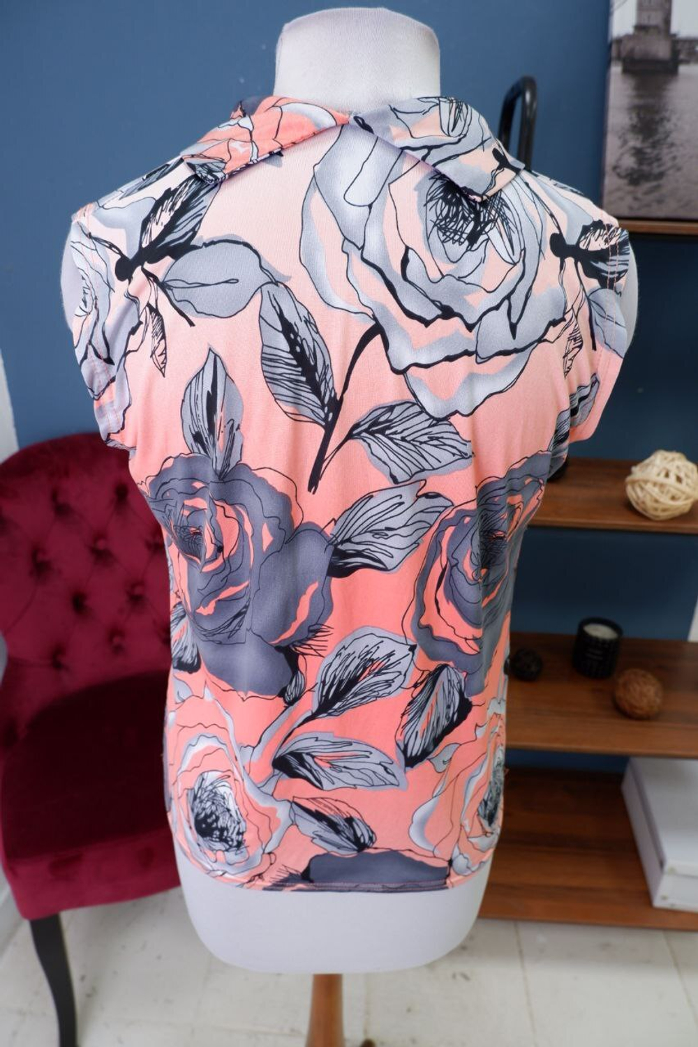 Блузка с красивым принтом 48 размер