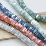 Перламутр тонированный, цвет синий, размер около 5*2 мм, цена за 83-84 шт (1/2 нити)