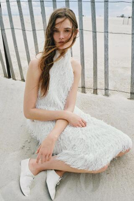 ZARA ПЛАТЬЕ ИЗ КОЛЛЕКЦИИ ZW С ГОРЛОВИНОЙ ХАЛТЕР, БЕЛЫЙ