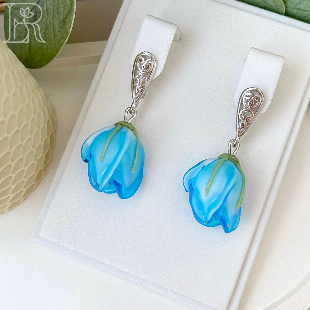 LEFIREL' Серьги серебряные женские "Водяная нимфа" с цветами из муранского стекла / ювелирные украшения из родированного серебра 925