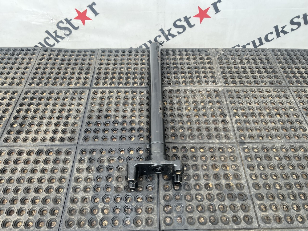 Кронштейн крыла задний левый 2023г