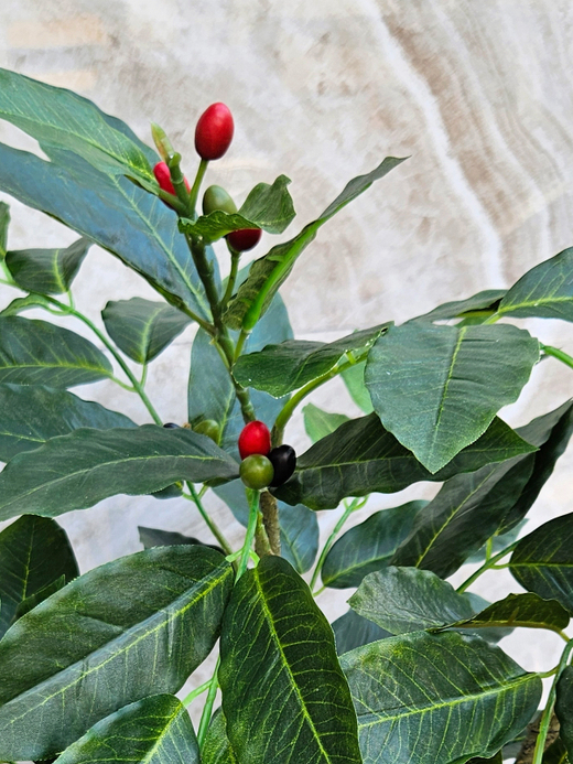 Кофе дерево 75см в кашпо искусственное с плодами