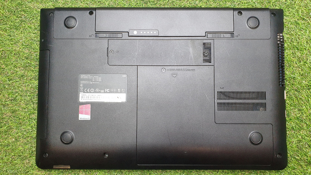 Ноутбук Samsung i5/6Gb/HD 7600M 1Gb