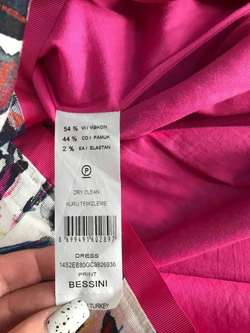Платье Bessini красивое, маркировка 36, визуально на 42 размер