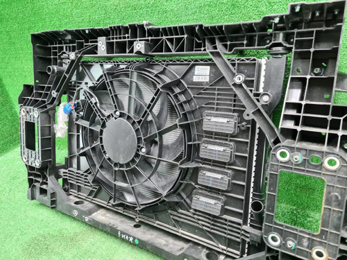 Телевизор в сборе Voyah Dream (2021-н.в.)