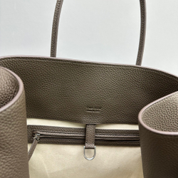 The Row Margaux 17