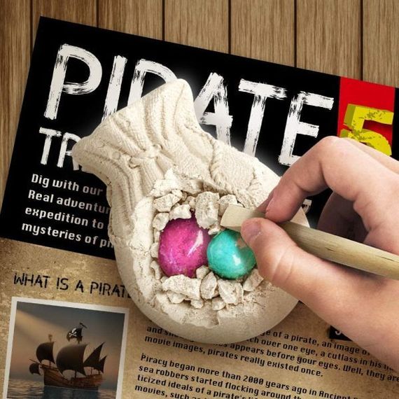 5 in 1 Pirate Treasure Dig Kit
