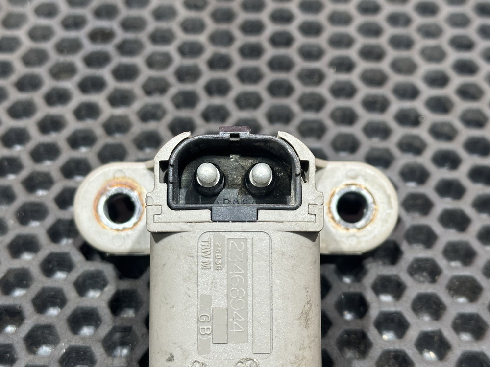 Датчик закрывания замка кабины