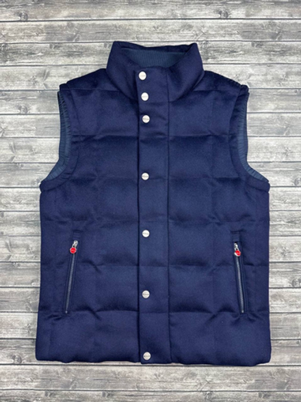Пуховый жилет Kiton