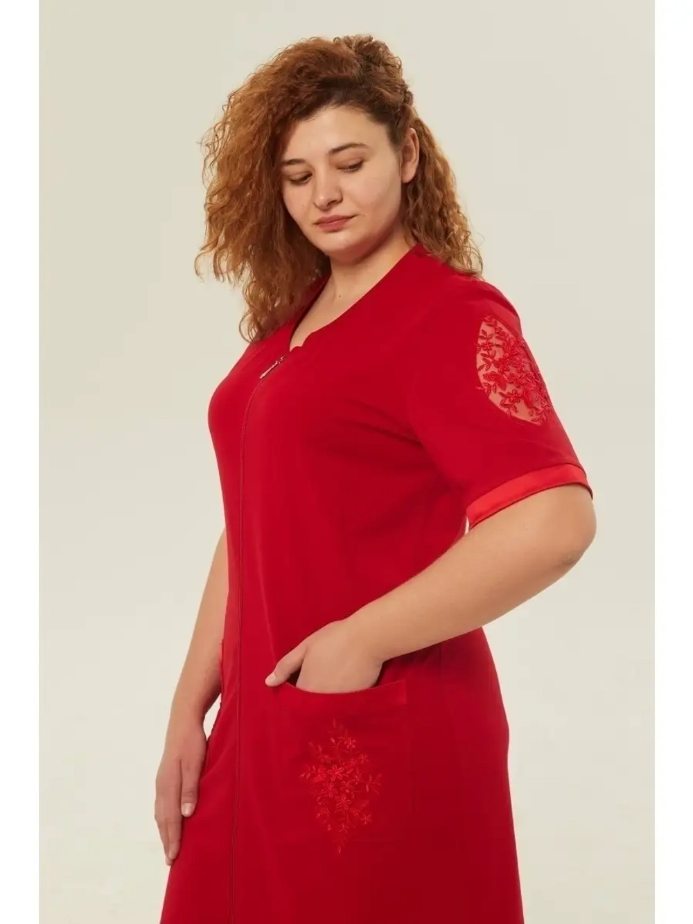 Халат трикотажный с гипюром домашний на молнии