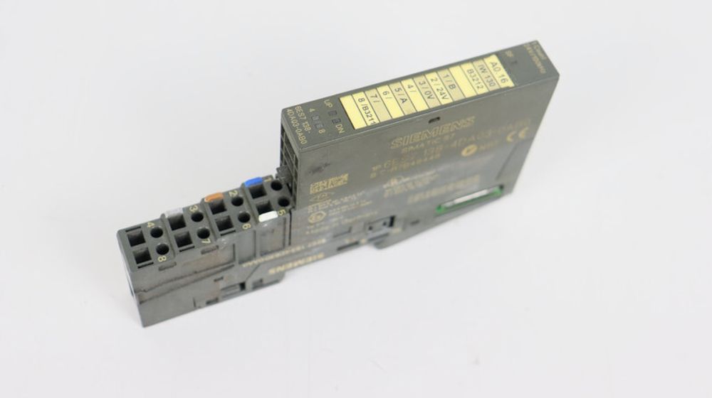 SIEMENS 6ES7 138-4DA03-0AB0