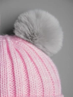 Шапка зимняя для девочки со снудом и помпонами