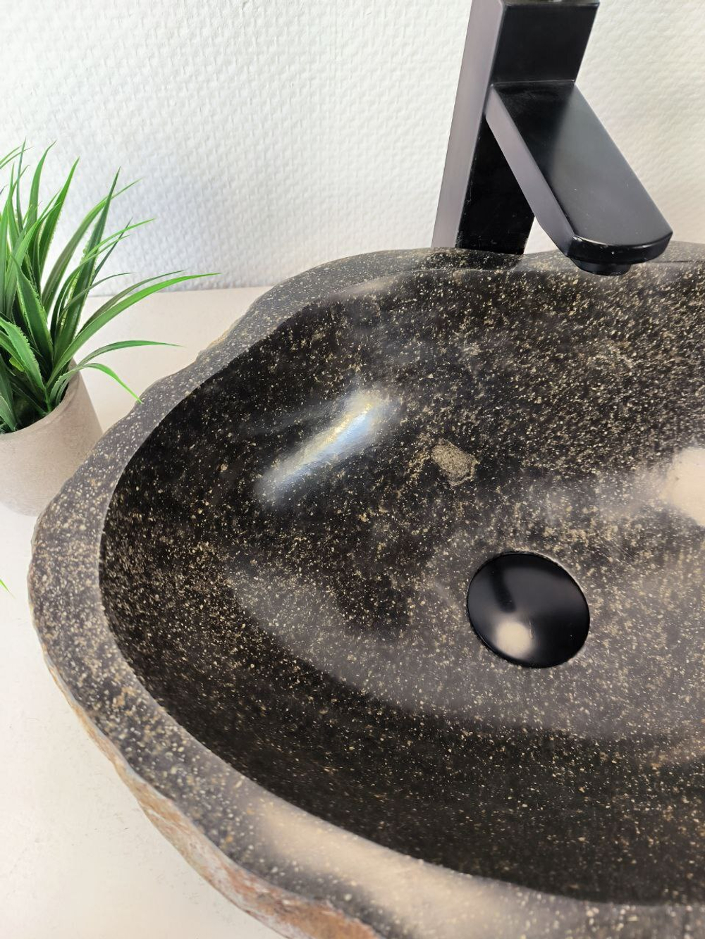 Раковина из речного камня RS-65995 46х33х15 из натурального камня