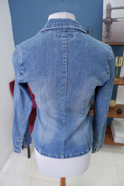 Куртка Enjoy джинсовая 44 размер