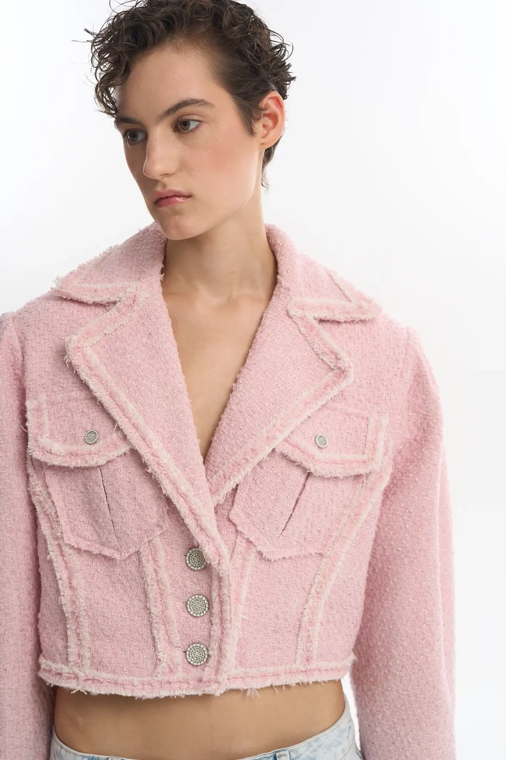 Жакет в байкерском стиле розовый