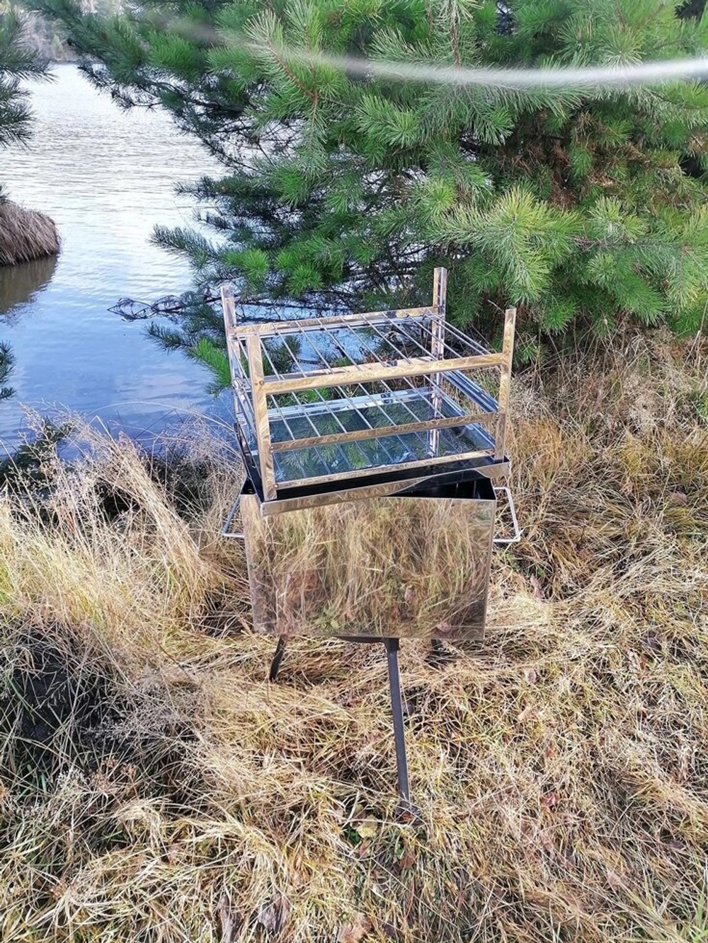 Коптильня горячего копчения двухъярусная